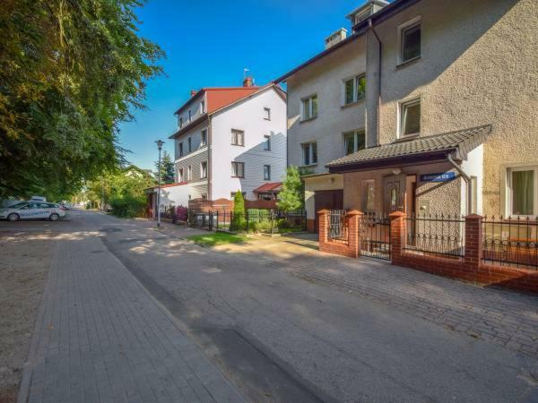 Pokoje Klonowa Колобжег Екстериор снимка